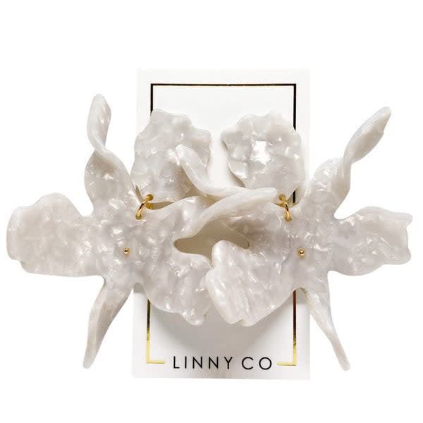 Silver Flora abstract floral earring with feather-light weight.
