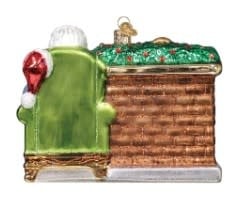 6-inch Santa Claus ornament in red with white beard holding a mug at the hearth