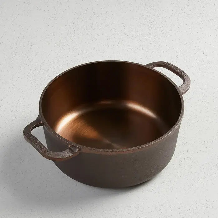Polished cast iron 3.5 Qt Dutch oven with stainless steel knob