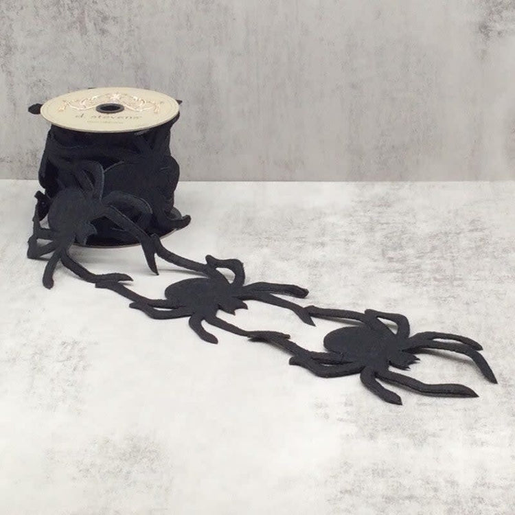 Black spider garland with five-foot length featuring realistic arachnid silhouettes on a string.