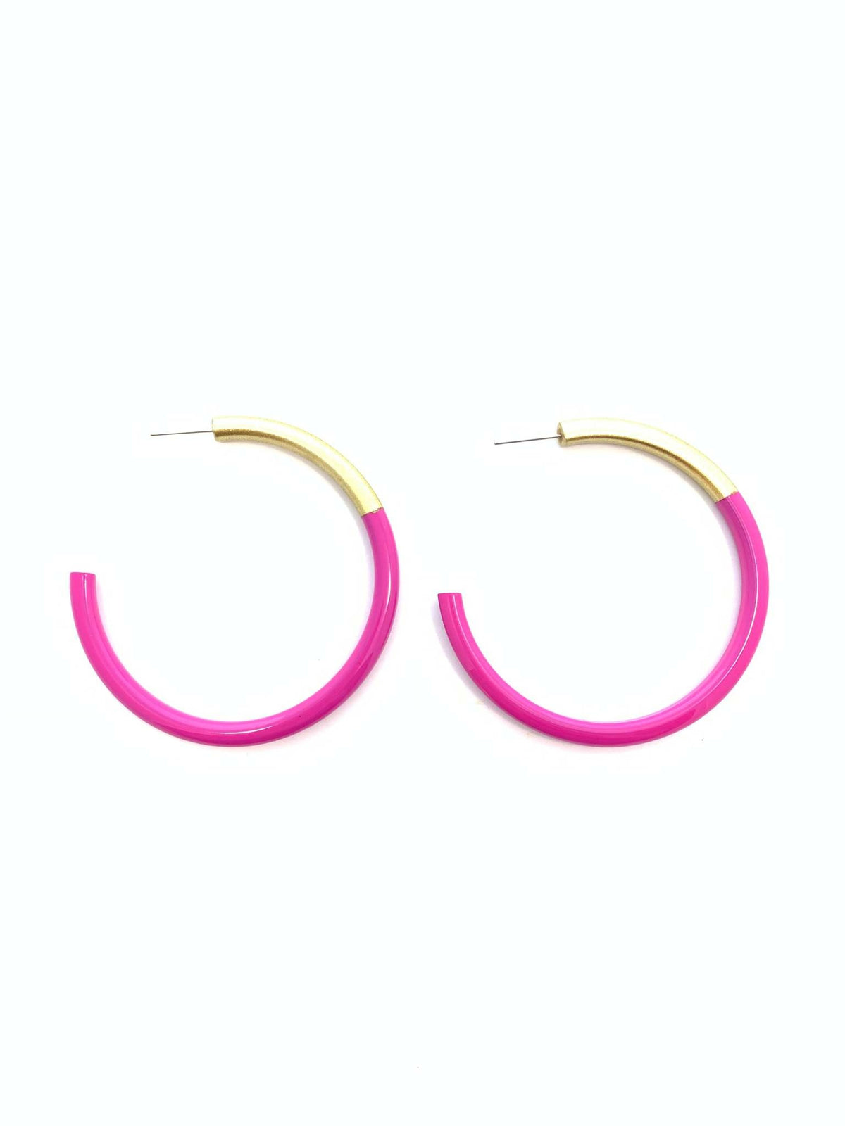 Med LIZ hoop earrings in a matte black finish with a simple circular silhouette.