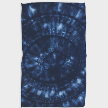 Single-sided waffle weave geometry tea towel in recycled polyester with a hang loop.