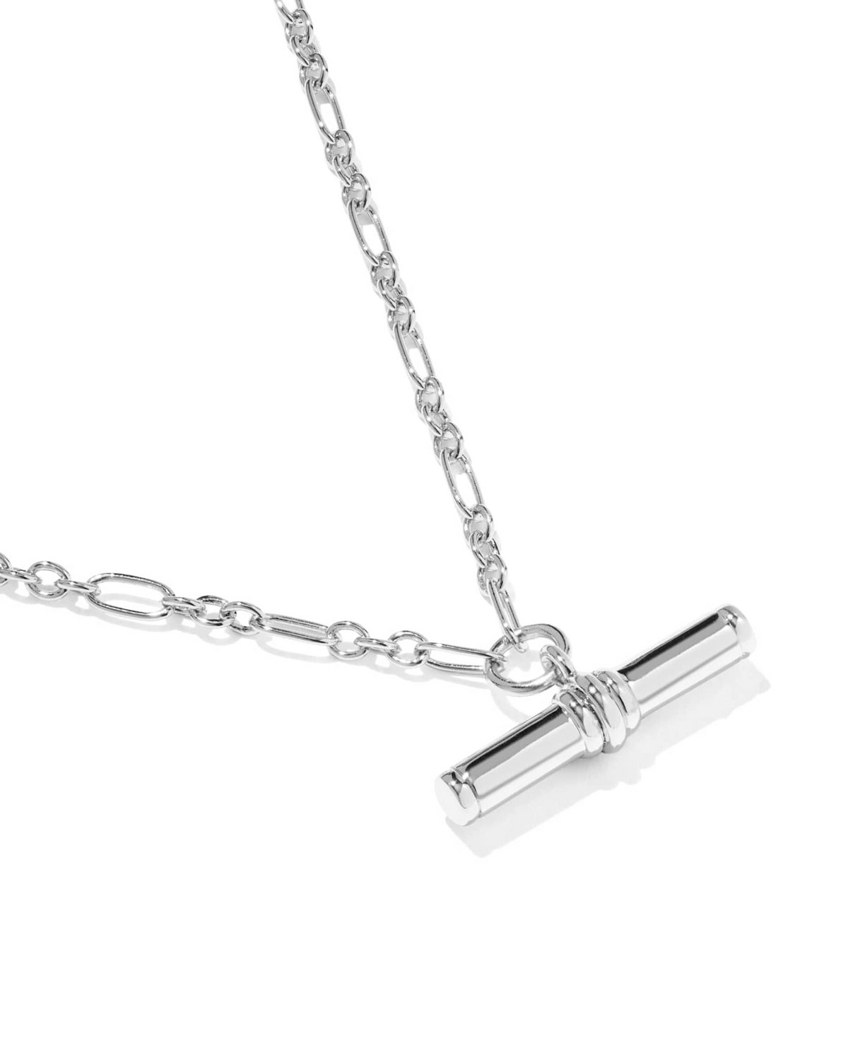 Silver Bree Metal T Bar Short Pendant Necklace with a textured oval-link chain.