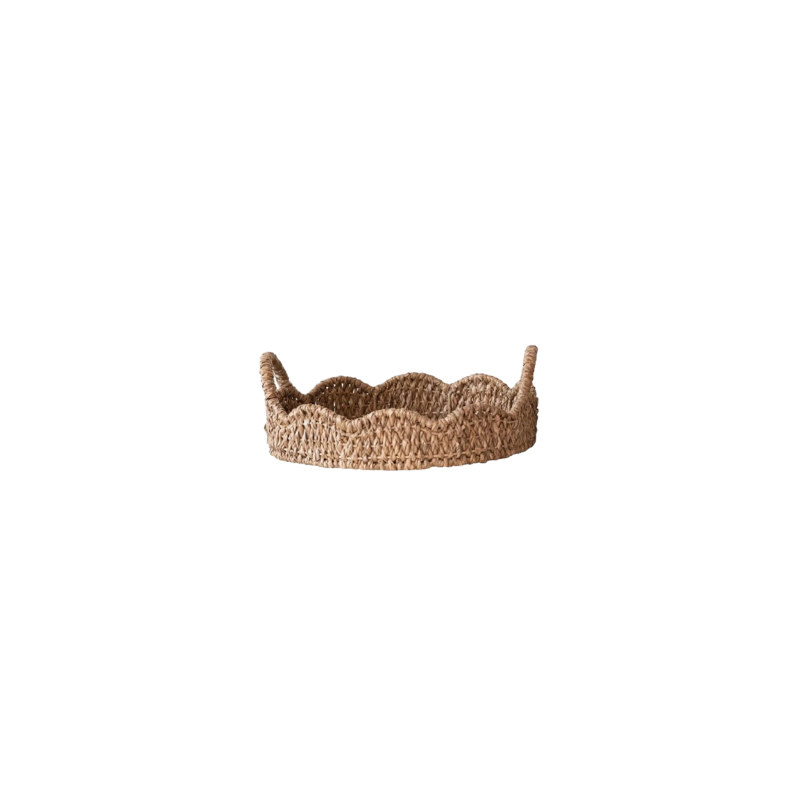 Round braided Bankuan and rattan tray with a scalloped edge and two side handles.