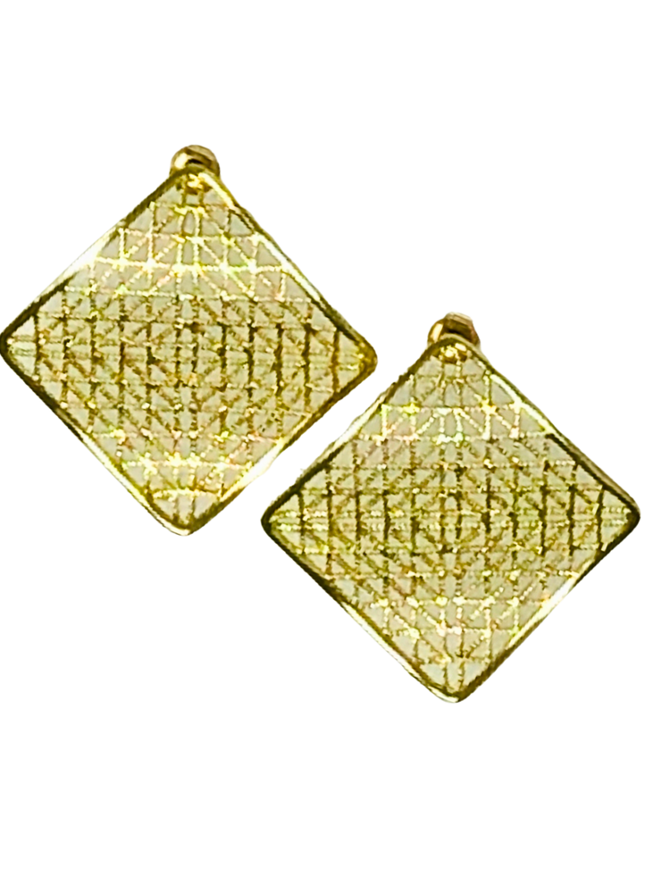 Gold polished large square earrings featuring a textured mesh pattern.