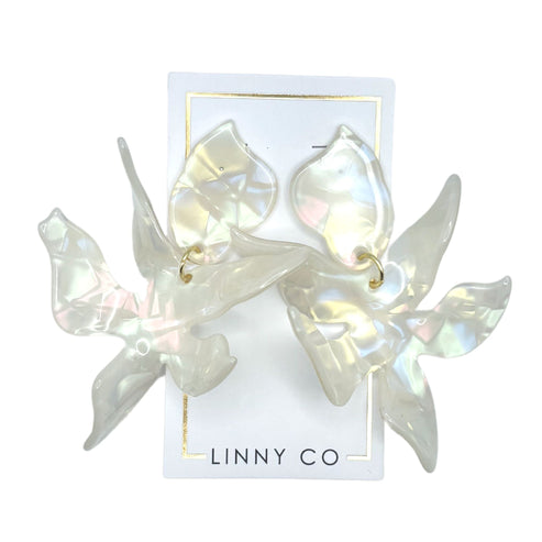 Silver Flora abstract floral earring with feather-light weight