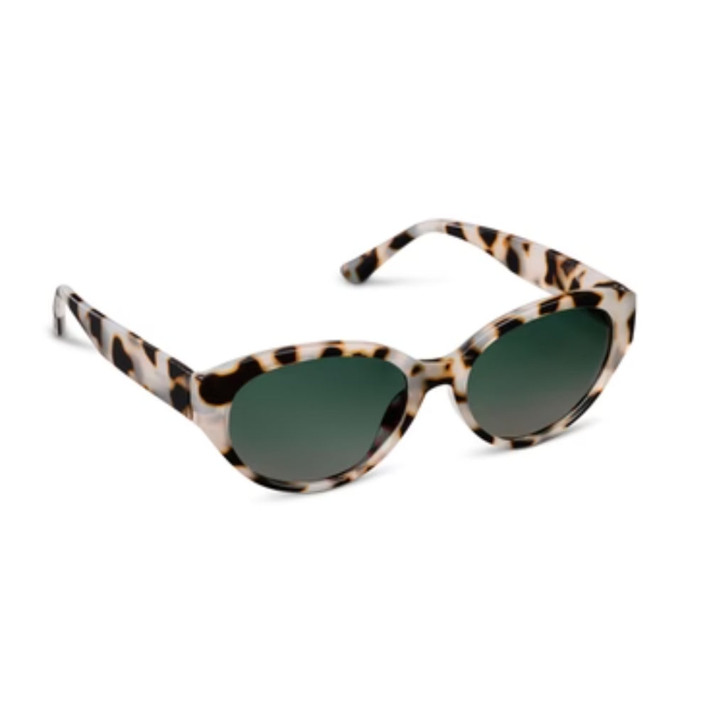 Villa Reading Sun sunglasses with polycarbonate frames in black featuring blue light focus lenses and spring hinges.