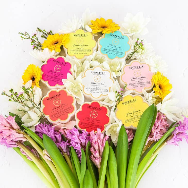 Daisy Collection Spongette body wash infused sponge with built-in cleansing buffer