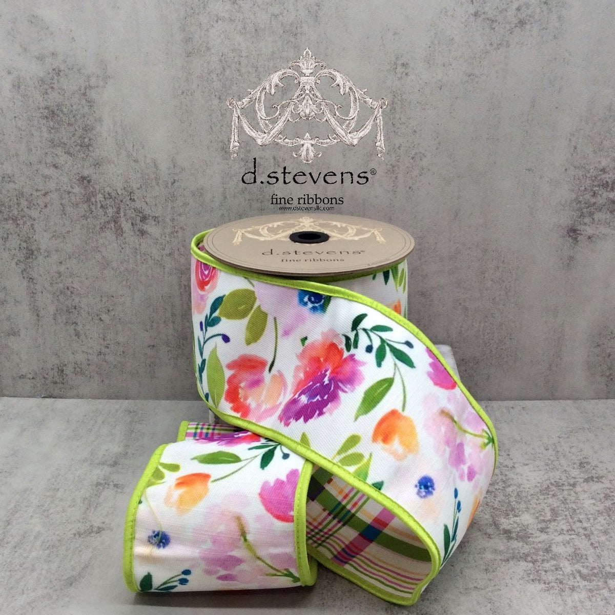 Pink poplin ribbon with floral print front and green plaid back