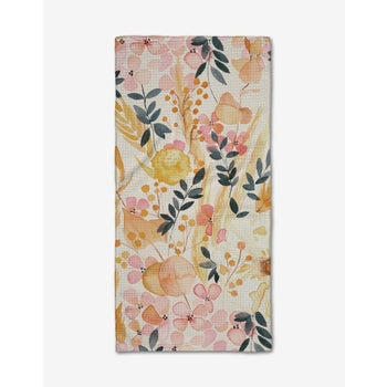 Mini kitchen towel in post-consumer recycled fabric with single-sided print.
