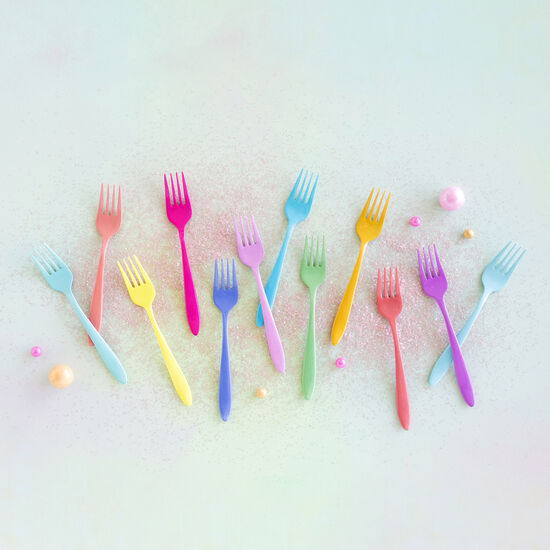 Sugar Sweet fork with a six-pointed star handle in enameled stainless steel.