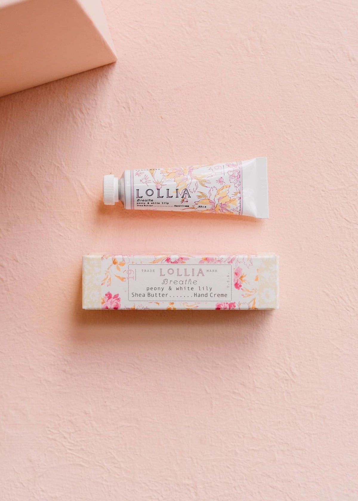Breathe Petite Treat hand cream in vintage cabbage rose and peony patterned box with Peony & White Lily scent.