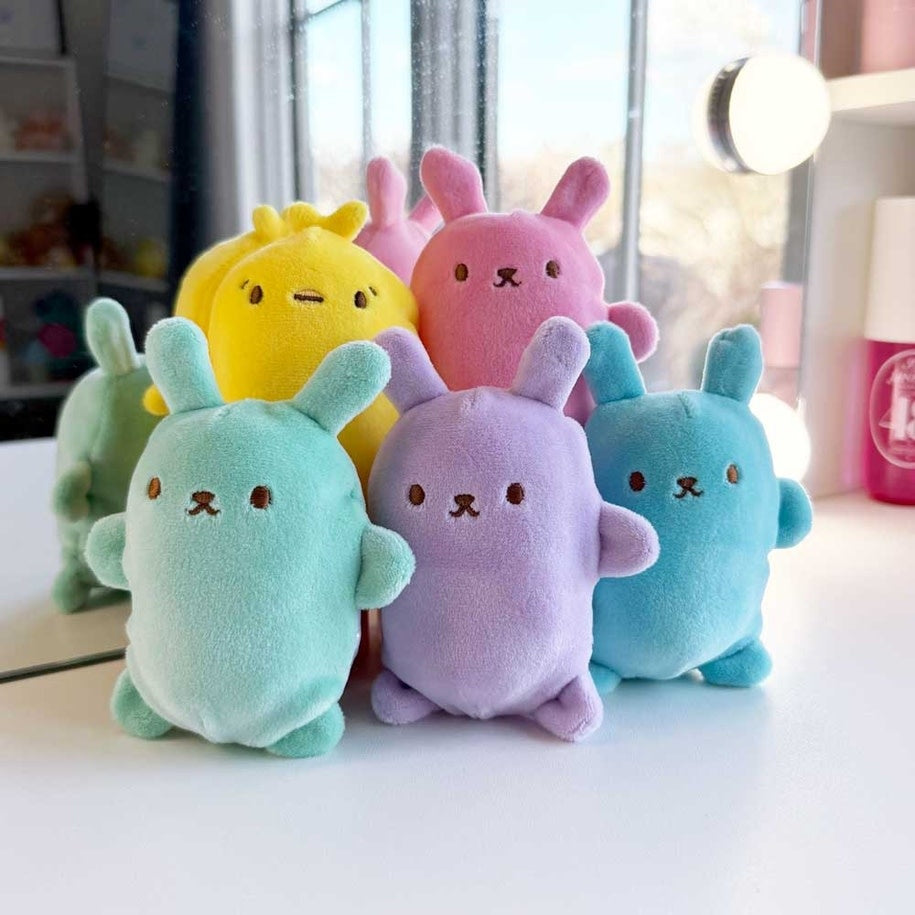 Easter bunny plush with thin shell filled with squishy bubble balls