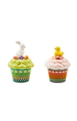 Calico cupcake lidded boxes in dolomite ceramic with a speckled pattern and rounded silhouette.