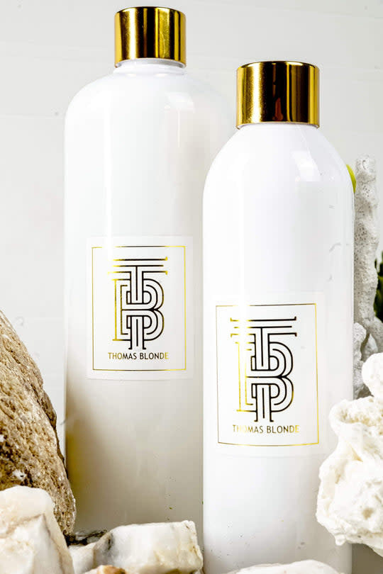 Canyon Diffusing Oil bottle with a natural liquid blend inside.