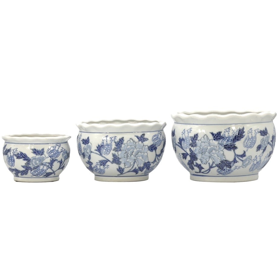 Round ceramic planter pot in blue and white Chinoiserie pattern with fluted sides