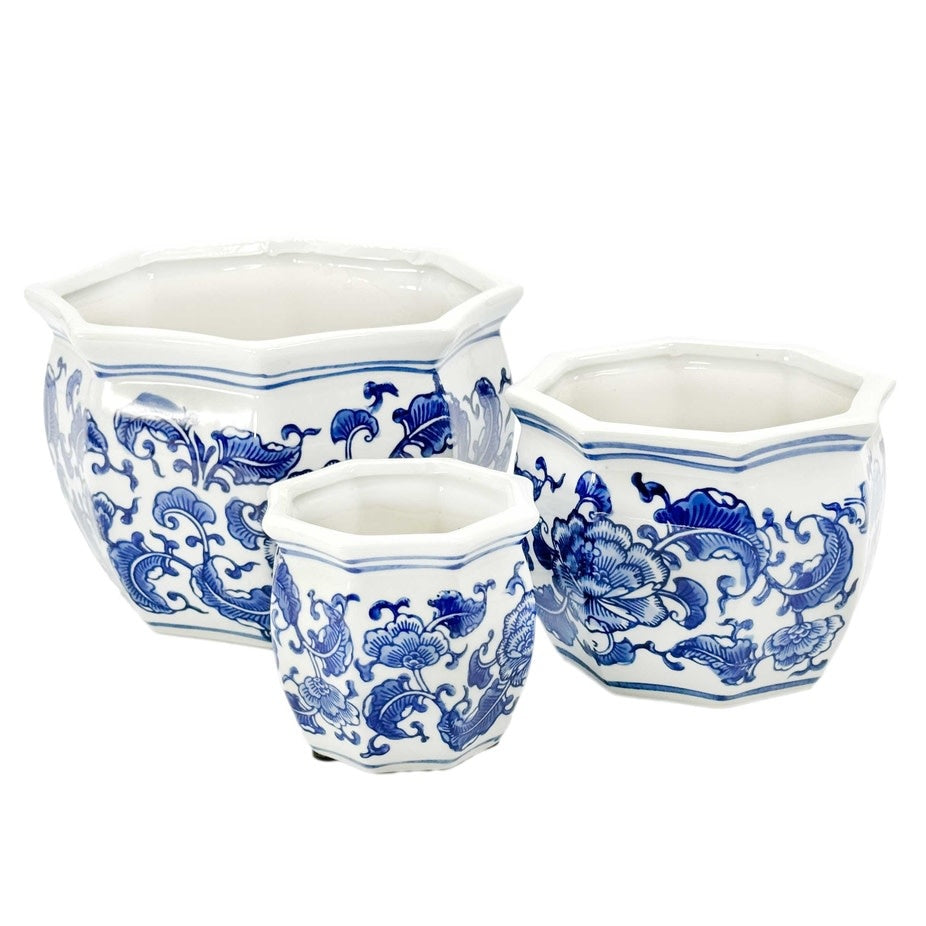 Round ceramic planter with blue floral chinoiserie pattern and fluted ruffled edge