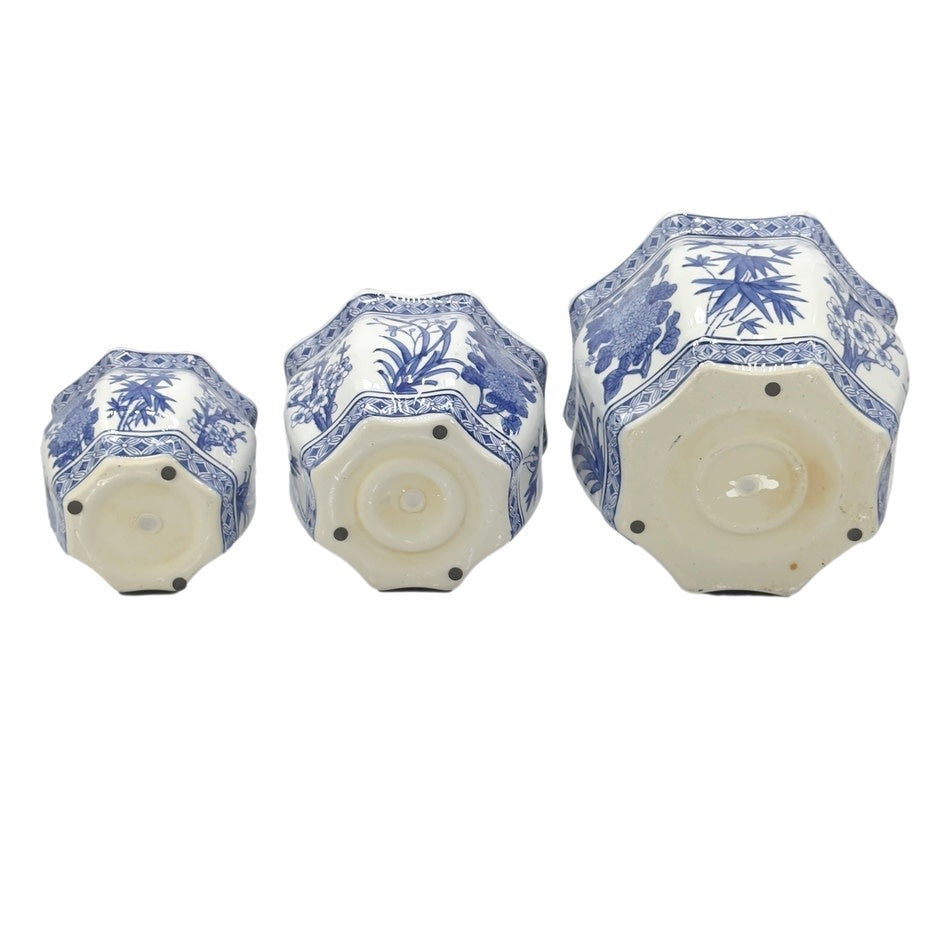 White ceramic planter pot with blue Chinoiserie fluting pattern