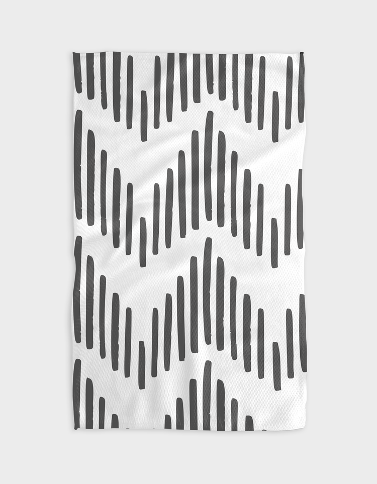 Recycled polyester waffle weave kitchen tea towel with single-sided geometric print