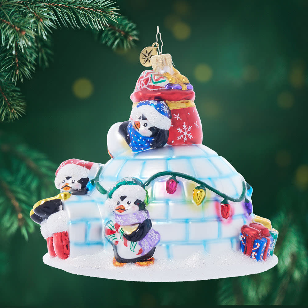 Chilly Igloo Rescue wooden puzzle featuring penguins freeing Santa from an icy igloo.