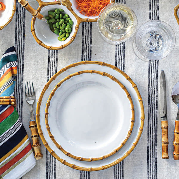 Natural ceramic dinner plate with bamboo trim rim