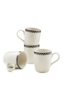 Stoneware mug with Courtly Check blue and white checkered pattern