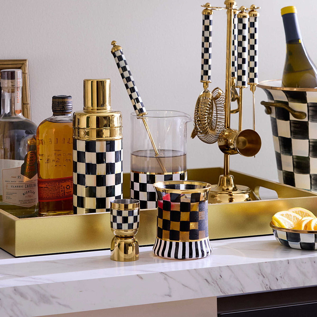 Hand-painted Courtly Check mixing glass with gold lustre embellishment