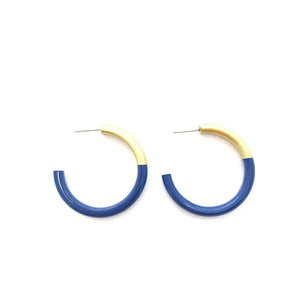 Med LIZ Hoops Earring in gold-tone metal with a circular silhouette.