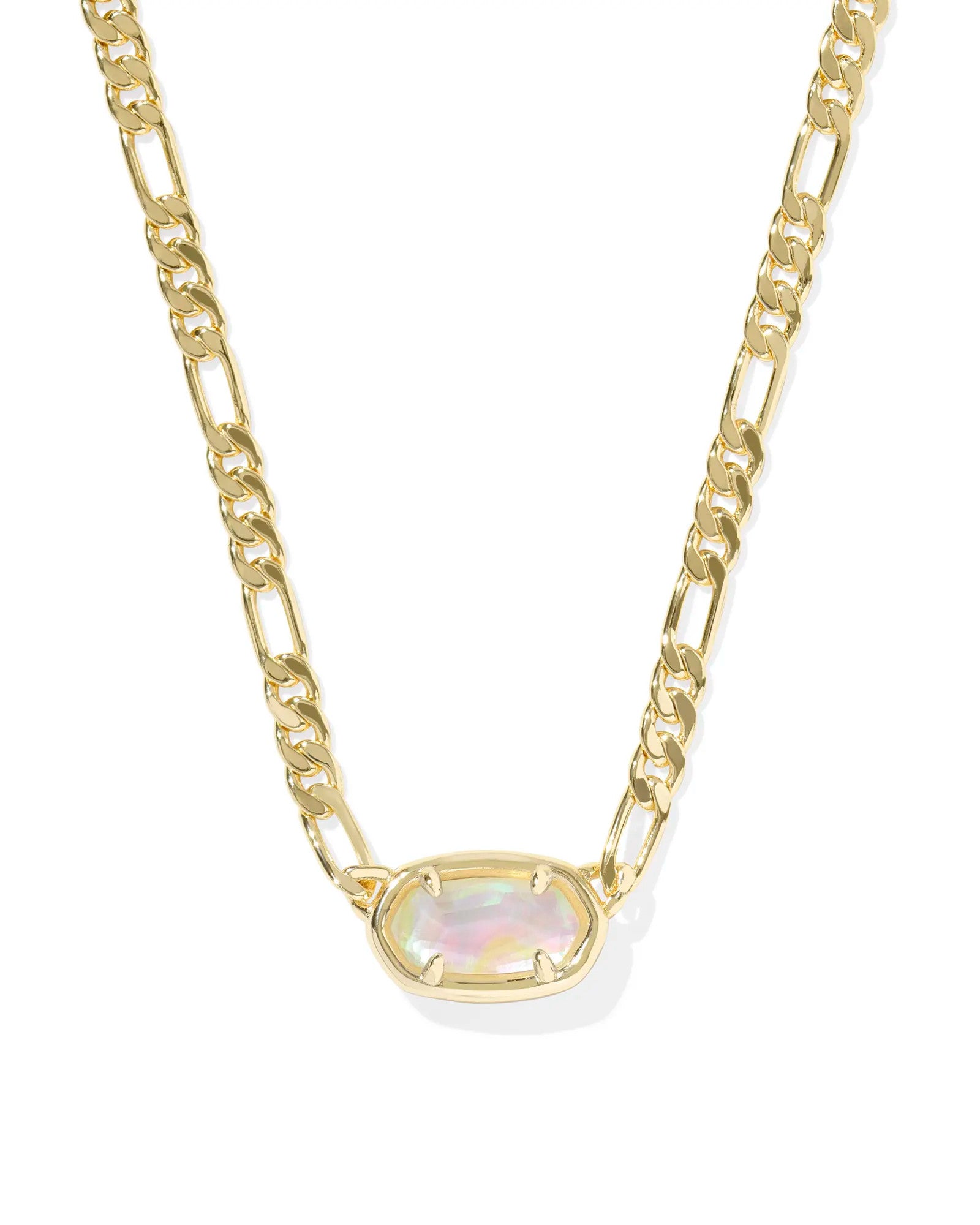 Short Figaro chain necklace with lobster clasp featuring a small rectangular pendant.