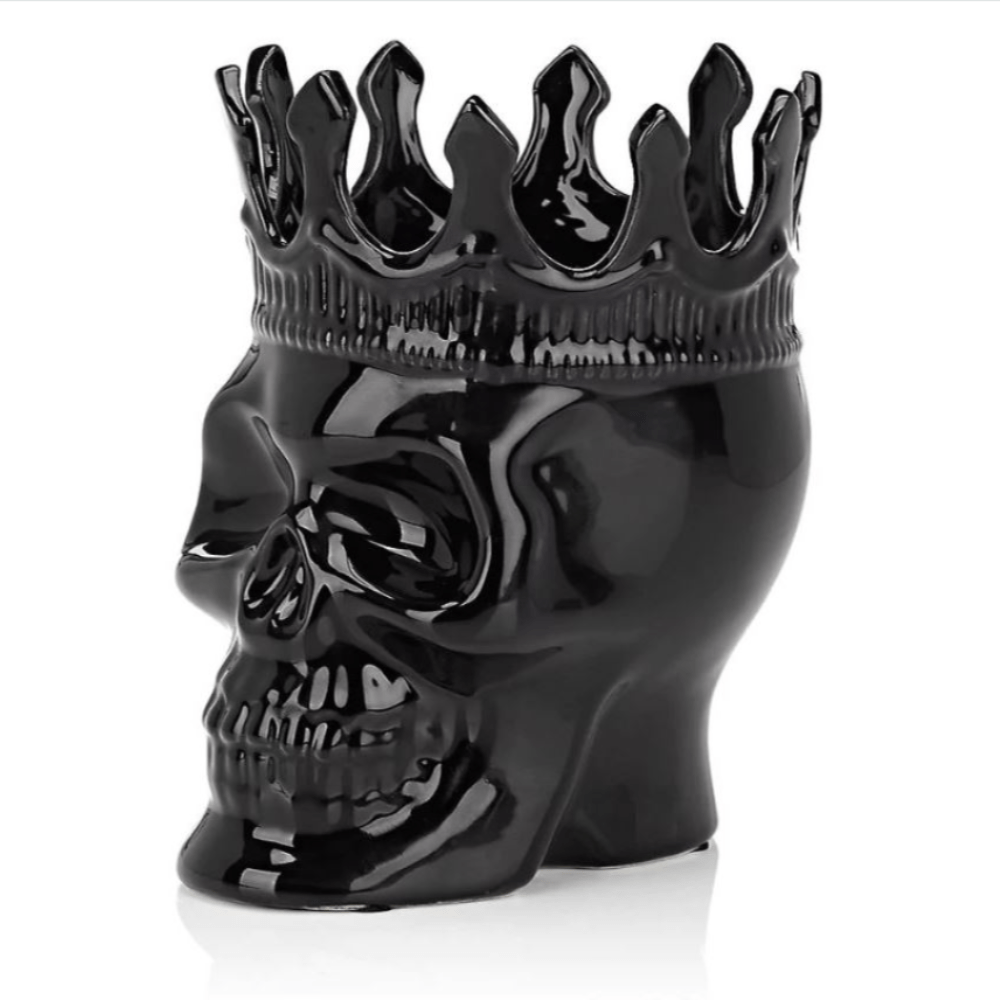 Black Dantés Skull in Secret Sucré candle with a skull pattern silhouette