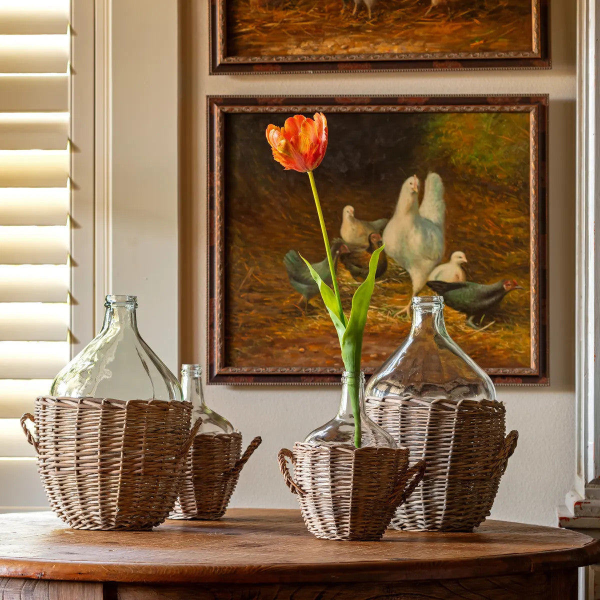 Parrot Tulip vase in vibrant green with a sculptural tulip silhouette.