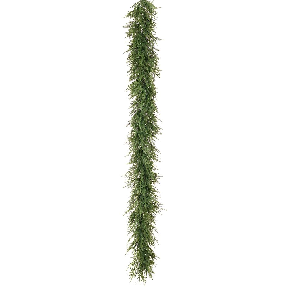9-foot green willow pine garland with 340 tips and 200 LED twinkle lights.