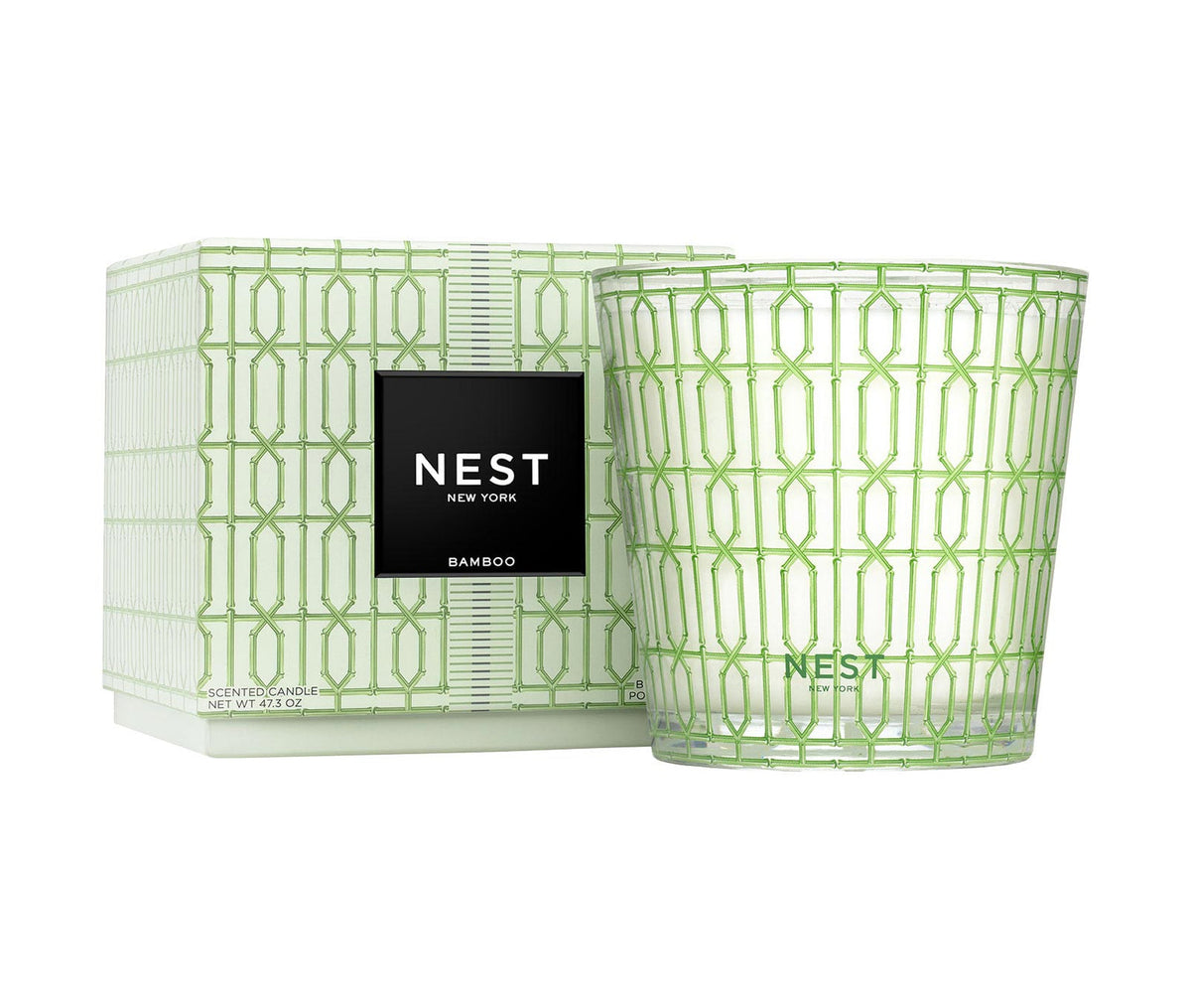 Decorative luxury candle in bamboo with a natural wood finish