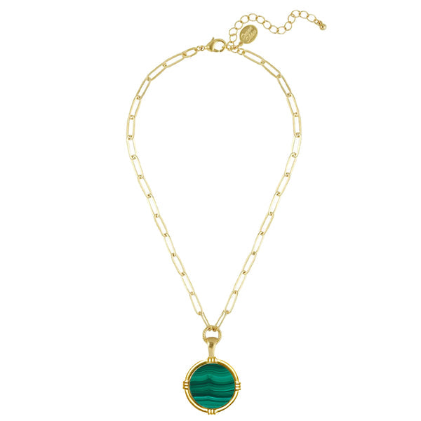 Ida Paperclip necklace featuring a flush pendant on a silver chain.