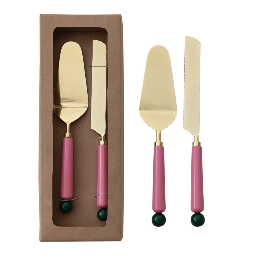 Set of stainless steel cake servers with black resin handles
