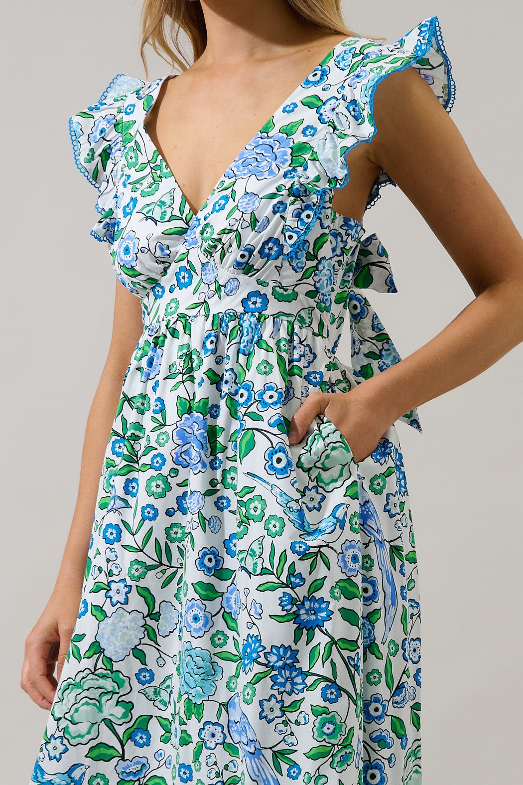 Gianne Floral Mawar Ruffle Maxi Dress