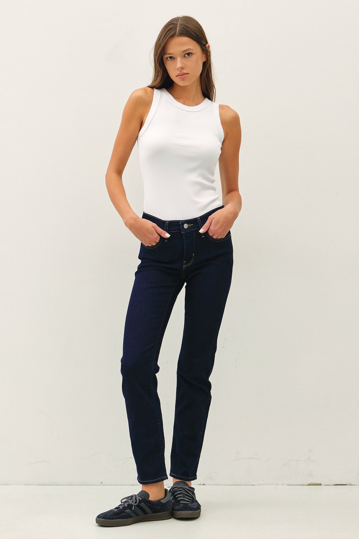 Maddison Basic cotton tank top in garment-dyed heather grey with a round neck and relaxed fit.