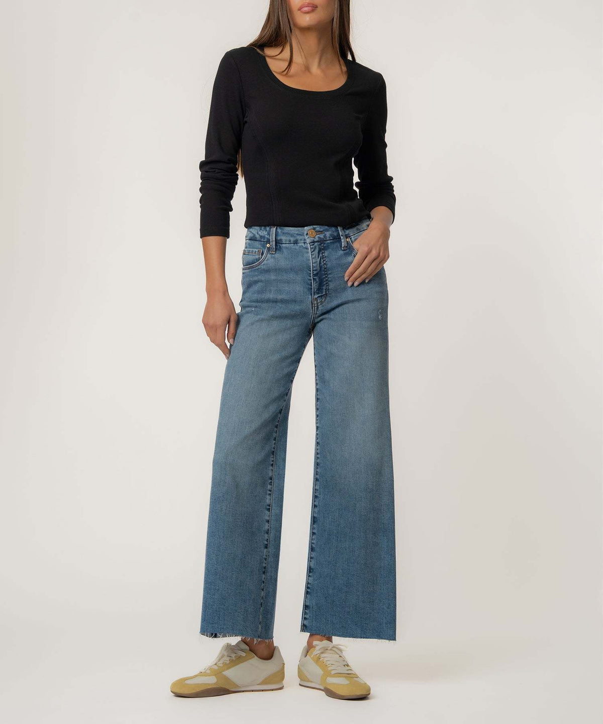 Meg high-rise wide-leg trousers in raw hem with a neutral tone.