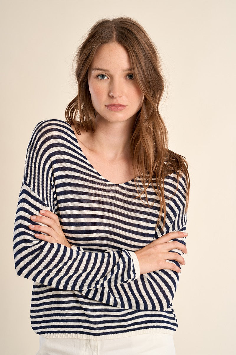 Ivy ladies knitted sweater in soft beige with relaxed fit.