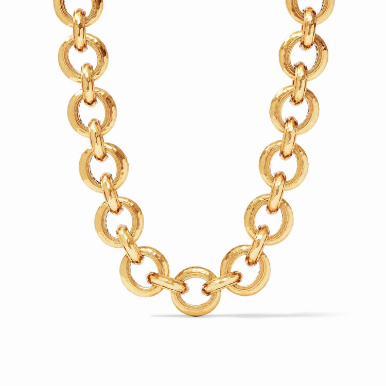 Cannes Link necklace in gold with a delicate chain link design