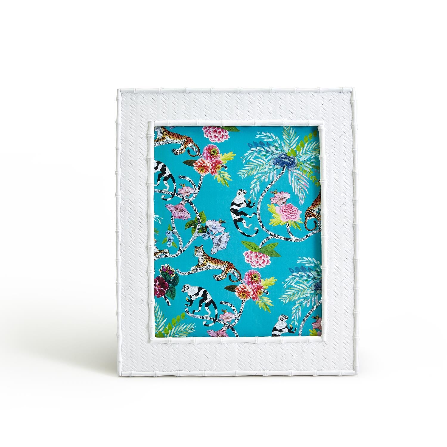 Horizontal faux rattan photo frame with bamboo border and velvet backing