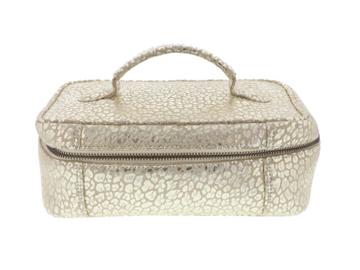 Faye Travel Organizer in genuine leather with a structured rectangular silhouette.