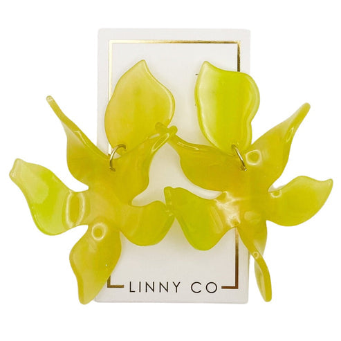 Silver Flora abstract floral drop earring with feather-light weight.