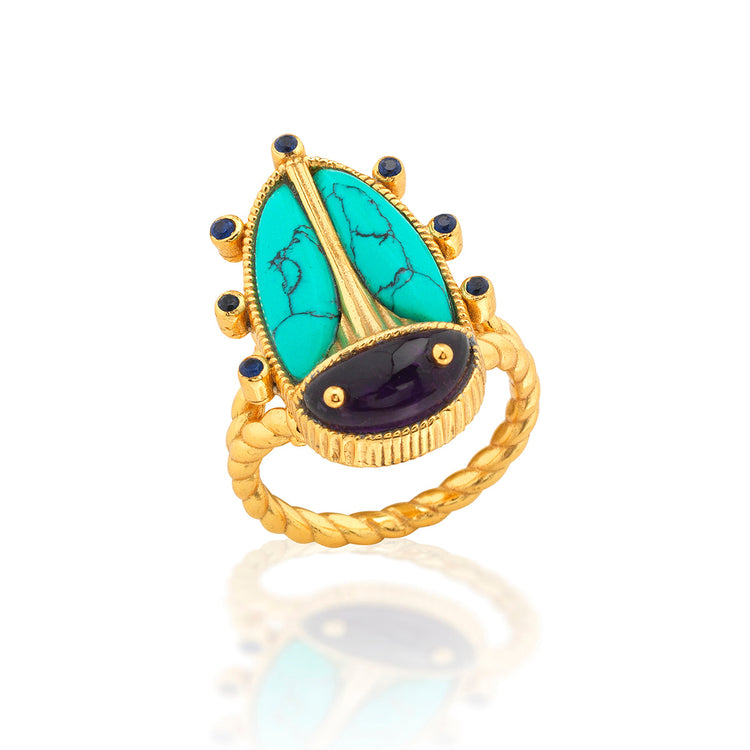 Scarab Grande ring in gold-plated brass featuring a detailed scarab beetle silhouette on the band.