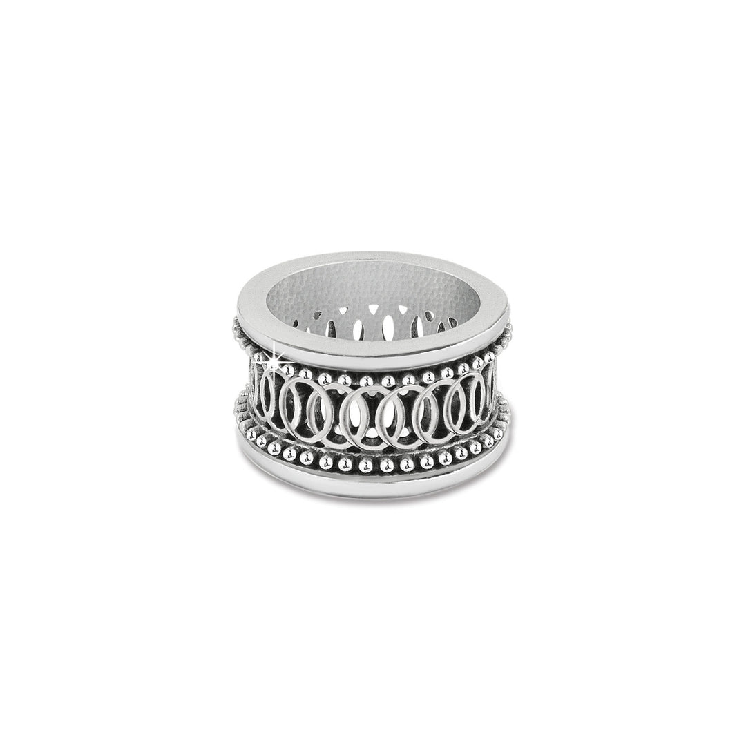 Silver plated Ferrara Siena ring featuring geometric steps and beaded details inspired by the Siena Duomo.