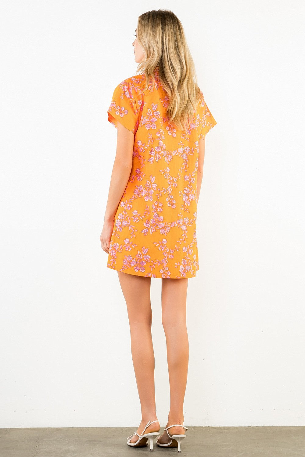 Thea Short Sleeve Floral Pattern V-neck Dress