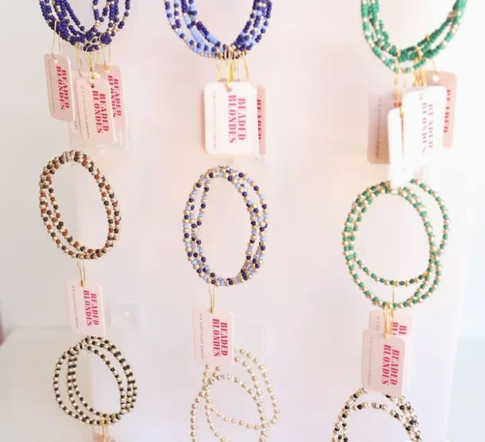 White and gold Czech glass bead demi bracelet on elastic string