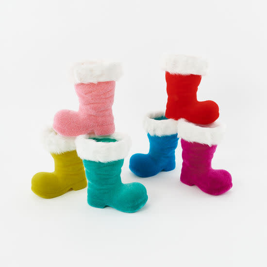 LG flocked PVC boot with a textured white finish.