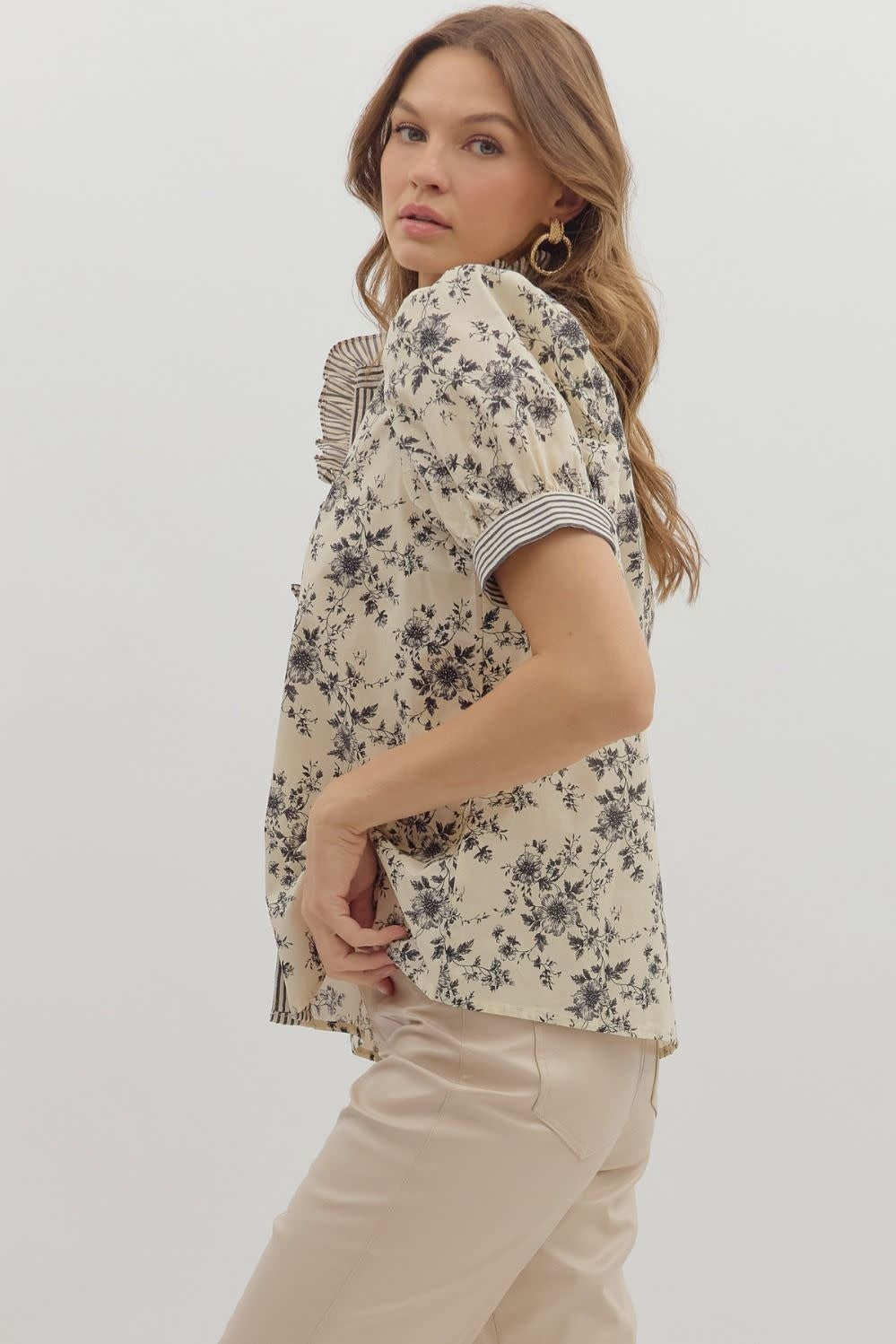 Ecru cotton floral print puff shoulder top with striped ruffle neckband