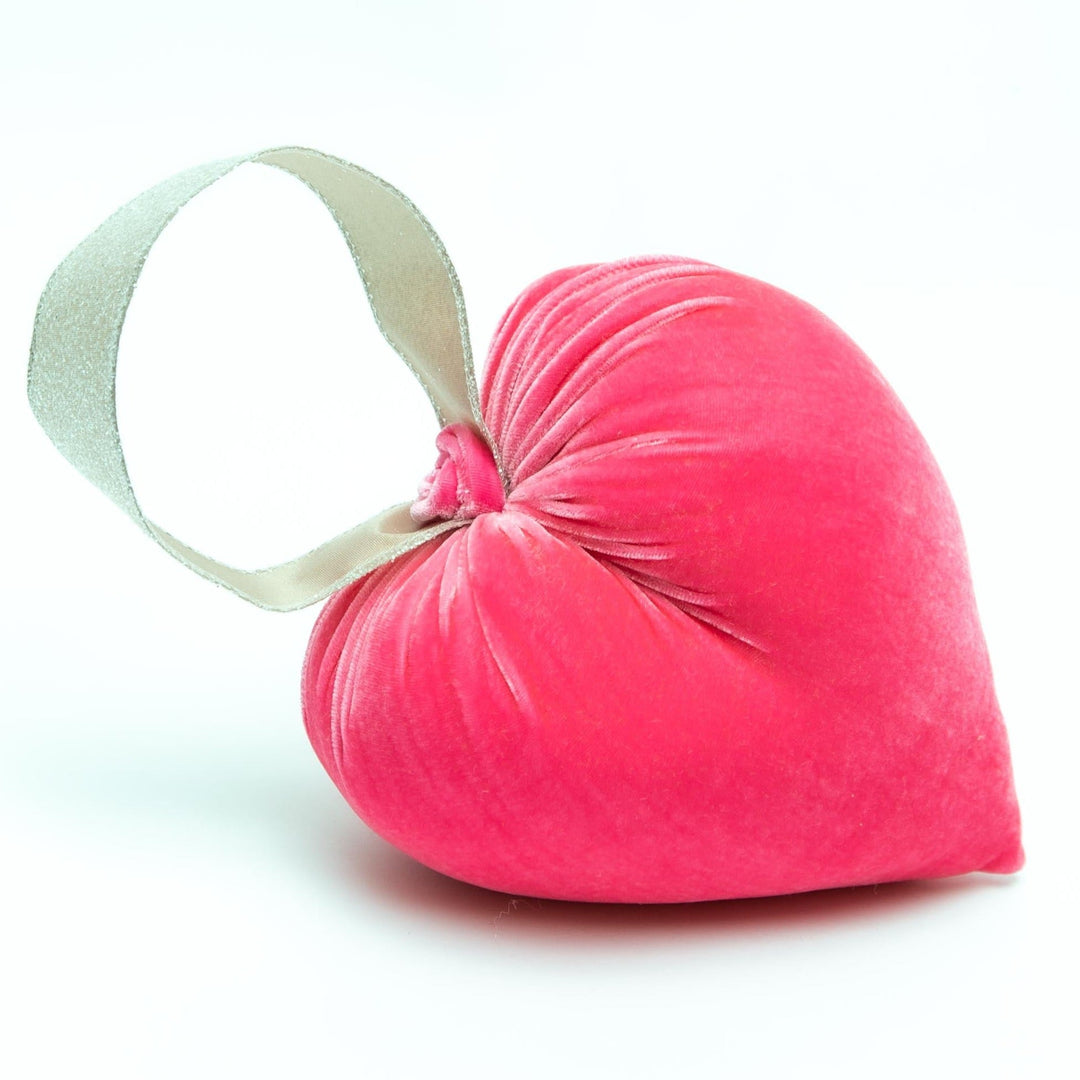 Velvet Heart w/Ribbon